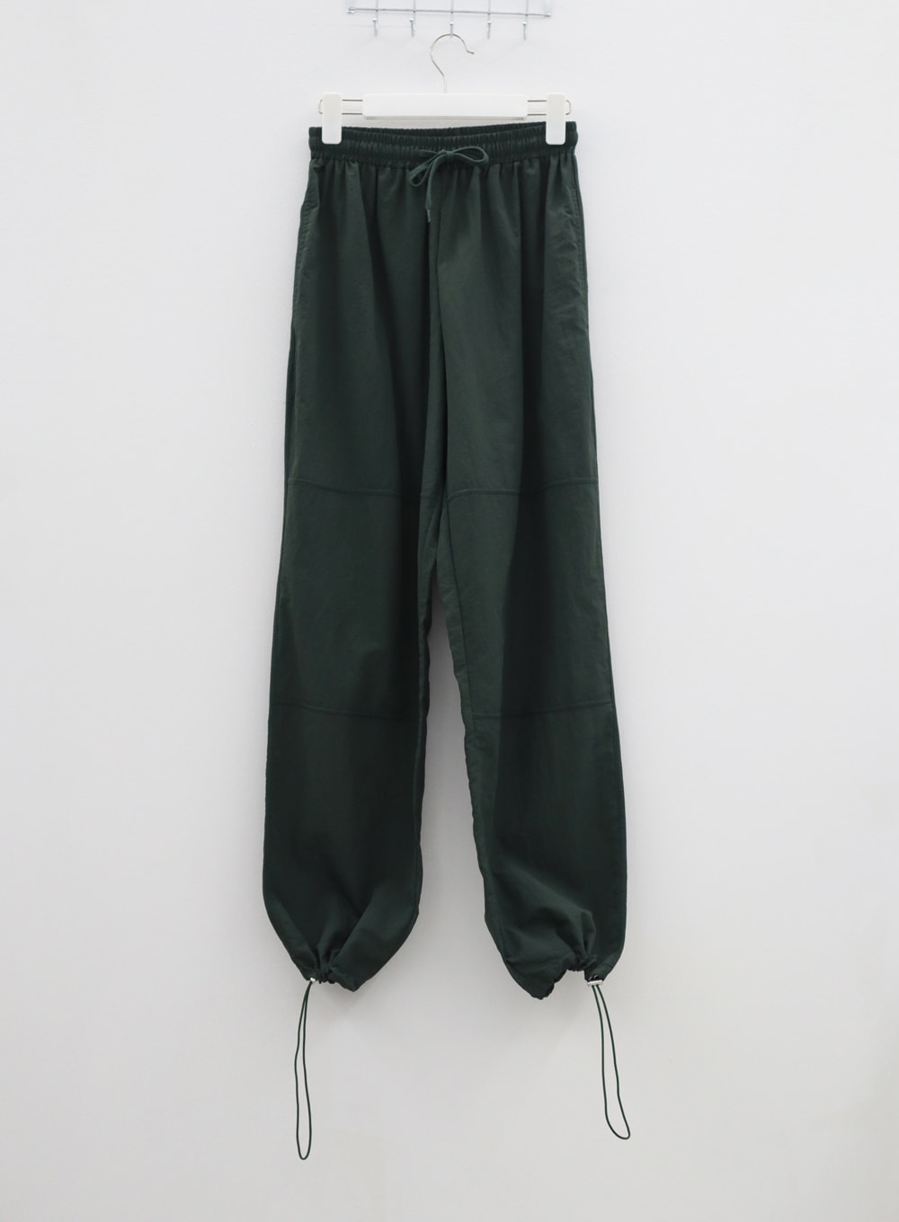 MUSINSA | MOO [Fleece/Non-Fleece] Sporty embroidery one-tuck balloon wide track  pants - gray